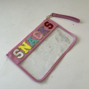 Snacks bag with embroidery detail